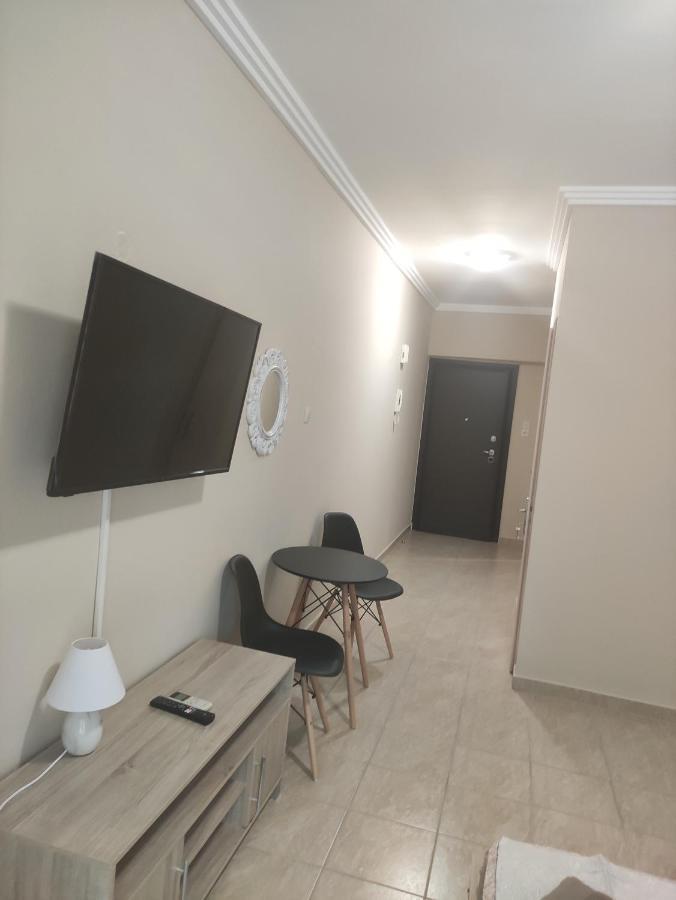 G M 3 Rooms Kentpo In The Heart Of The City Larissa Exteriör bild
