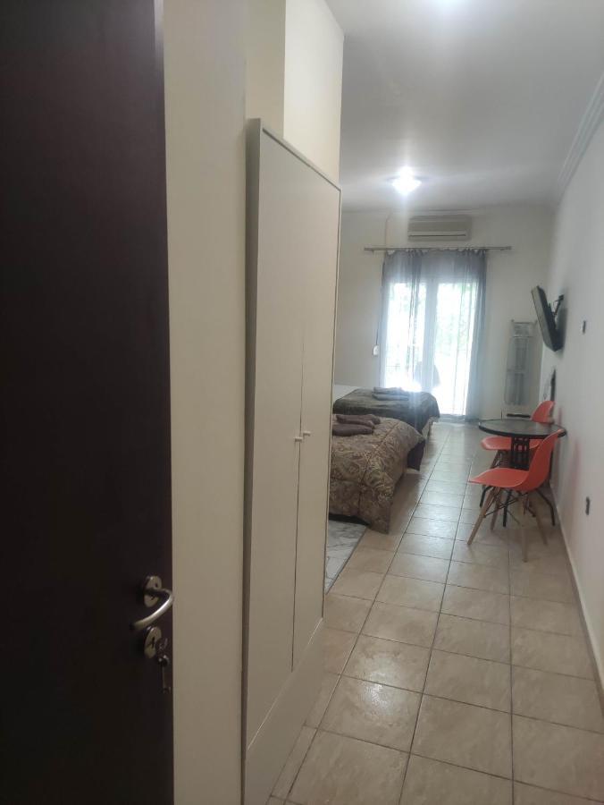 G M 3 Rooms Kentpo In The Heart Of The City Larissa Exteriör bild