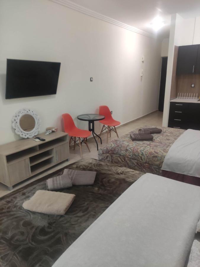 G M 3 Rooms Kentpo In The Heart Of The City Larissa Exteriör bild