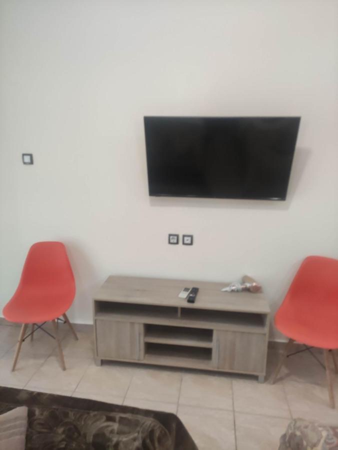 G M 3 Rooms Kentpo In The Heart Of The City Larissa Exteriör bild